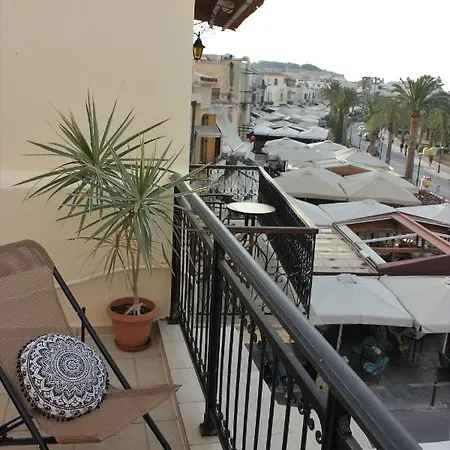 Thea Apartment *